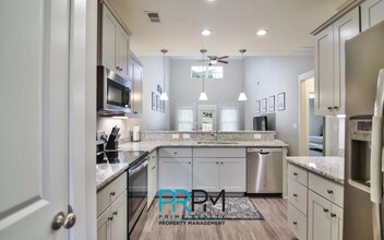 826 Stonebriar St in Simpsonville, SC - Building Photo - Building Photo