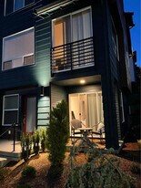 8230 S 132nd St in Seattle, WA - Building Photo