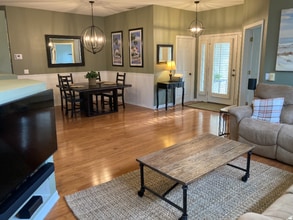 1159 Millbrook Cir in Bradenton, FL - Foto de edificio - Building Photo