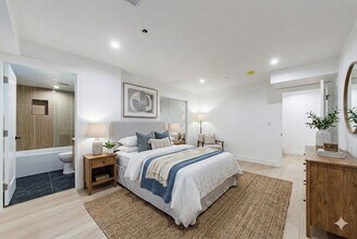 1656 S Hayworth Ave in Los Angeles, CA - Building Photo - Building Photo