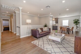 4508 Esmeralda St in Los Angeles, CA - Building Photo - Building Photo