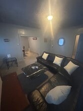 5003 Whitfield St in Detroit, MI - Building Photo - Building Photo