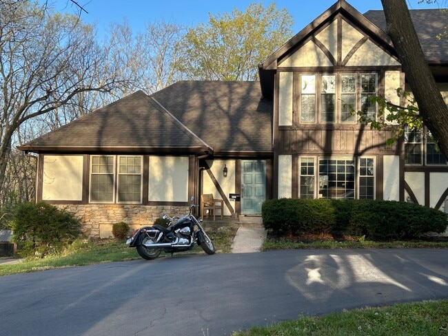 property at 10950 Glen Arbor Rd