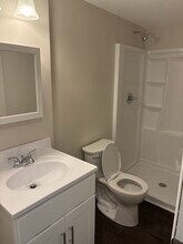 386 10th St, Unit Floor 1 or Floor 2 in Troy, NY - Building Photo - Building Photo
