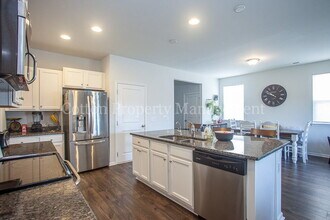 142 Presley Ln in Wilmington, NC - Building Photo - Building Photo