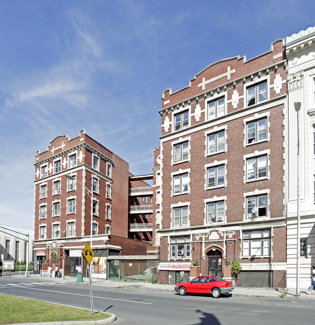 The Hitchcock in Waterbury, CT - Foto de edificio - Building Photo