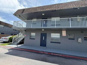 4869 NW 9th Dr, Unit 4869 in Plantation, FL - Building Photo - Building Photo