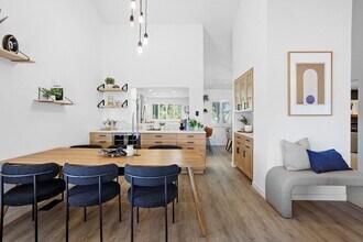 13804 W Iliff Ave in Lakewood, CO - Foto de edificio - Building Photo