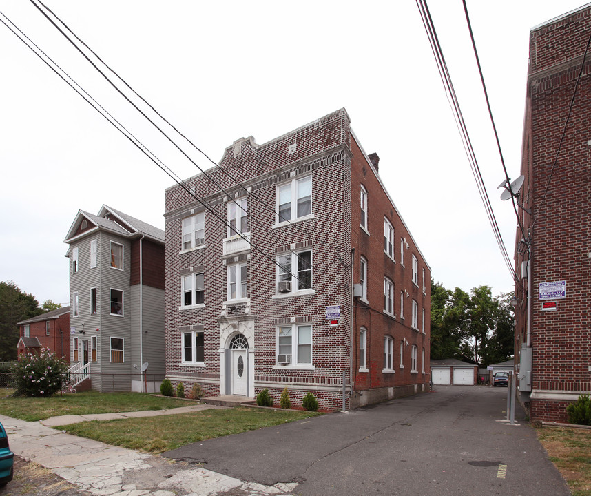 48-52 Putnam St in New Britain, CT - Building Photo