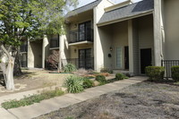 Timberleaf Townhomes in Dallas, TX - Building Photo - Building Photo