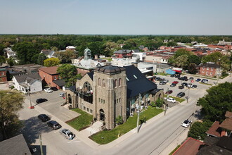 17 Albert St in Carleton Place, ON - Building Photo - Building Photo