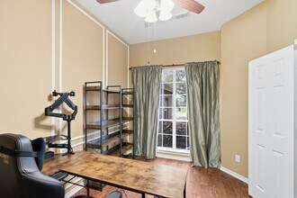 10134 W Temple Dr in Houston, TX - Building Photo - Building Photo