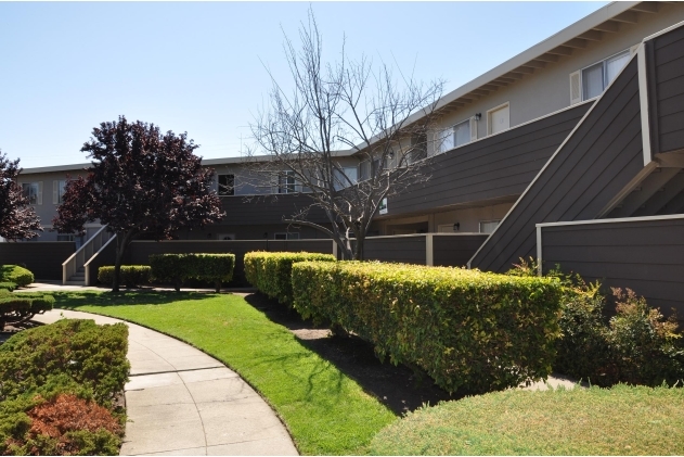 Villa Verde in Sunnyvale, CA - Building Photo - Building Photo