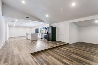 1535 Carnation Dr in Lewisville, TX - Building Photo - Building Photo