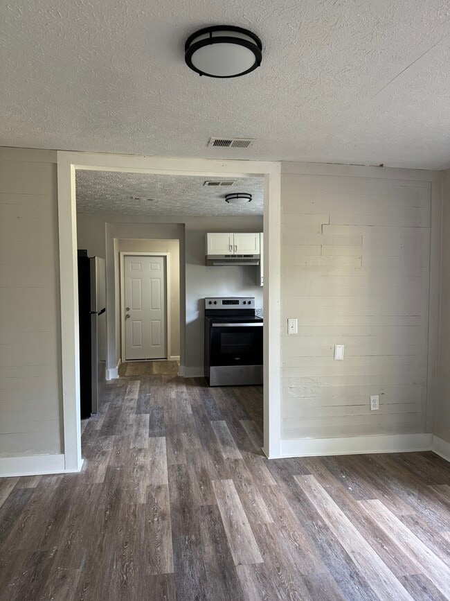 1318 Branton Rd in Southport, FL - Foto de edificio - Building Photo