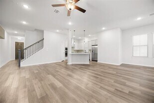 7109 Mistflower Ln. in Dallas, TX - Building Photo