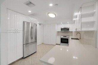 3200 Port Royale Dr N, Unit 2005 in Fort Lauderdale, FL - Building Photo - Building Photo