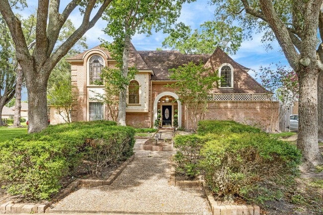 14907 Alderwick Dr in Sugar Land, TX - Building Photo - Building Photo