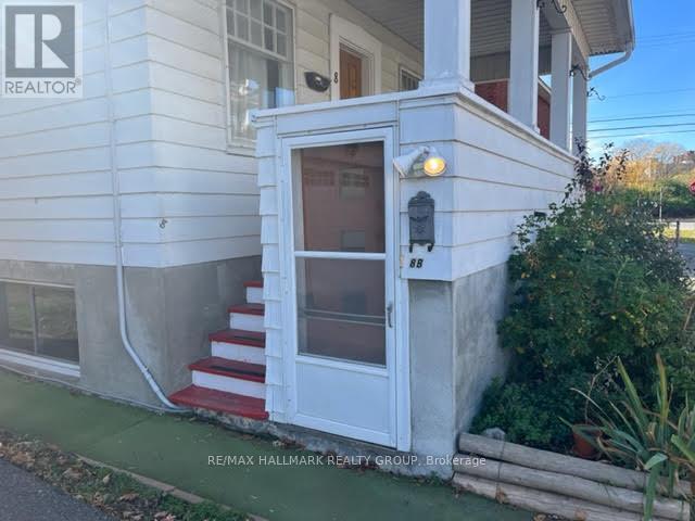 8 Carlotta Ave in Ottawa, ON - Building Photo - Building Photo