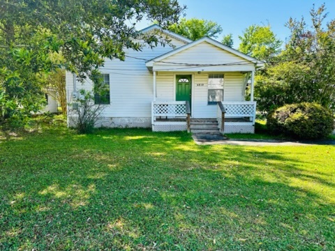 4810 Ihles Rd in Lake Charles, LA - Foto de edificio