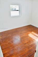 2280 SW 43rd Ave in Fort Lauderdale, FL - Building Photo - Building Photo