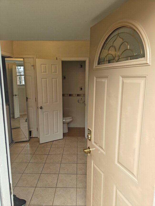 property at 815 Foster St