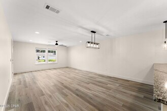 2614 Cypress St in Panama City Beach, FL - Building Photo - Building Photo