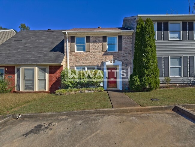 property at 4776 Cheshire Cir