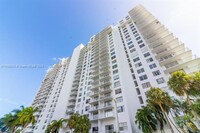 2801 NE 183rd St, Unit 214W in Aventura, FL - Foto de edificio - Building Photo