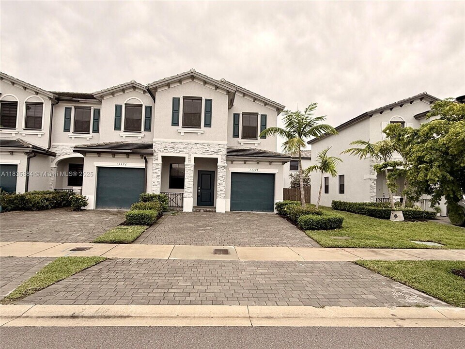 13378 SW 286th St in Homestead, FL - Building Photo