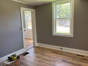 47 Washington Ave in Keene, NH - Building Photo - Building Photo