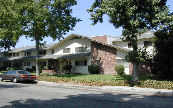 375 Alpine St in Upland, CA - Building Photo - Building Photo