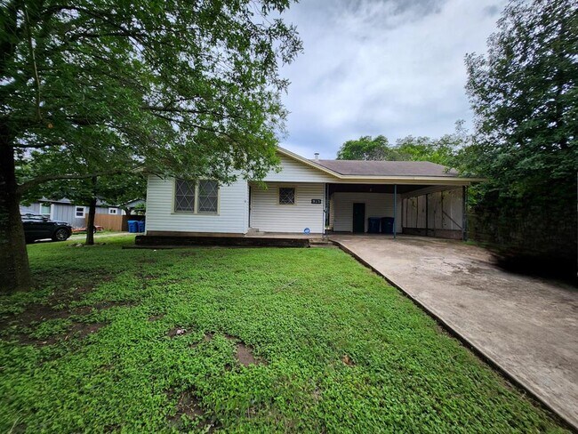 property at 913 Prescott St