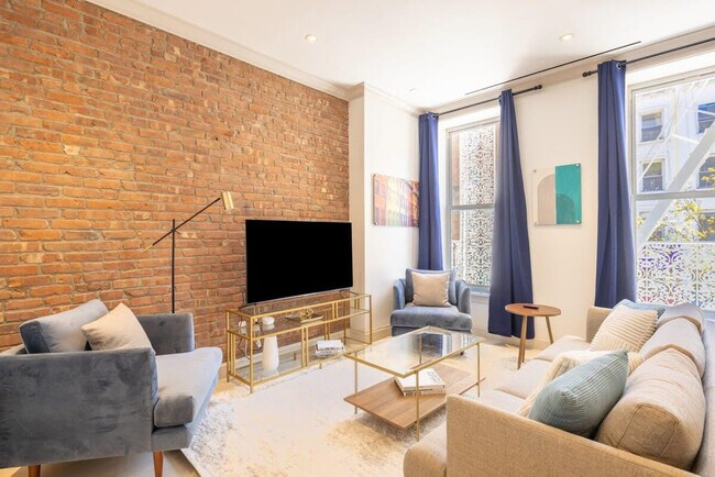 808 Lexington Ave in New York, NY - Building Photo - Building Photo