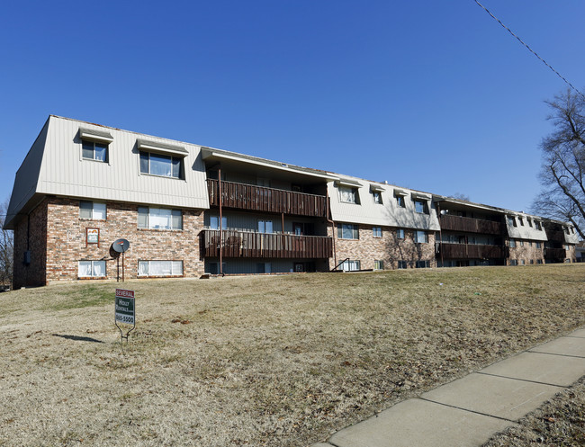 Cherry Creek in Springfield, MO - Foto de edificio - Building Photo