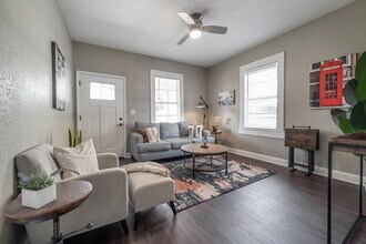 2501 W North B St in Tampa, FL - Building Photo - Building Photo