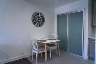 34 Via Meseta in Rancho Santa Margarita, CA - Foto de edificio - Building Photo