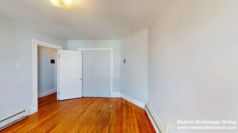 61 Crescent Ave, Unit 3 in Boston, MA - Building Photo - Building Photo