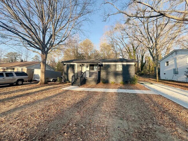 237 Alameda St in Greenville, SC - Foto de edificio - Building Photo