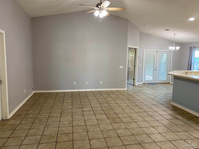 327 Mizzen Ln in Pensacola, FL - Building Photo - Building Photo