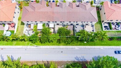 3420 W 92nd Pl in Hialeah, FL - Building Photo - Building Photo
