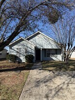 227 Worthington Ln in Warner Robins, GA - Building Photo