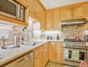 9950 Durant Dr in Beverly Hills, CA - Building Photo - Building Photo