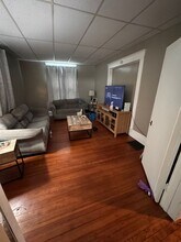 614 Bluemont Ave in Manhattan, KS - Building Photo - Building Photo