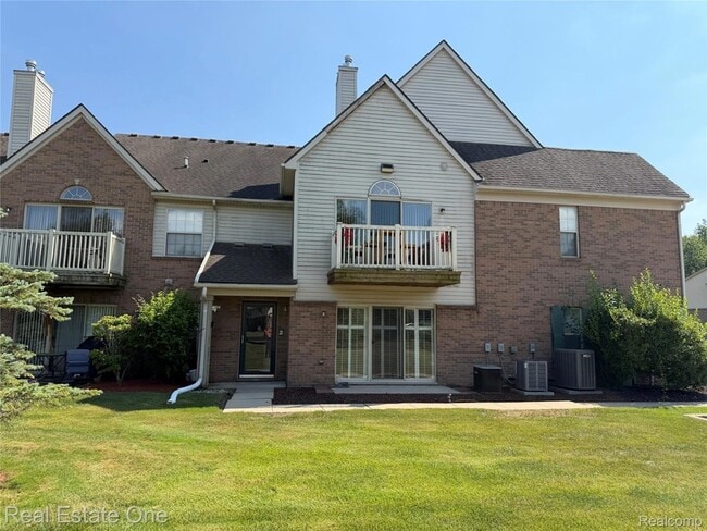 523 Brookfield Dr, Unit 81