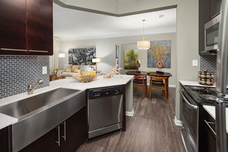 Windsor Johns Creek in Johns Creek, GA - Foto de edificio - Interior Photo