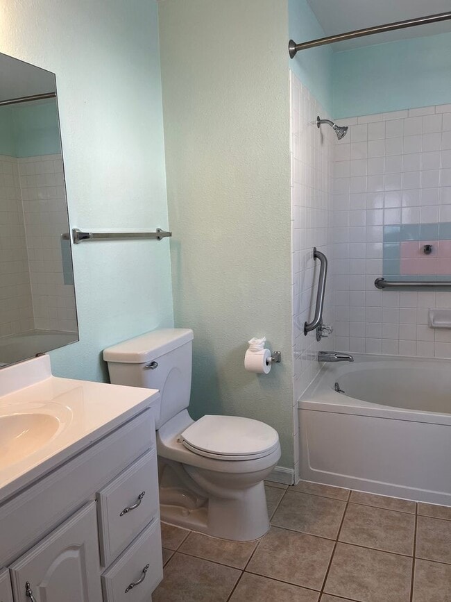 4895 Twin Lakes Rd in Boulder, CO - Building Photo - Building Photo