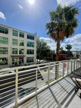 1212 E Whiting St, Unit 203 in Tampa, FL - Building Photo - Building Photo