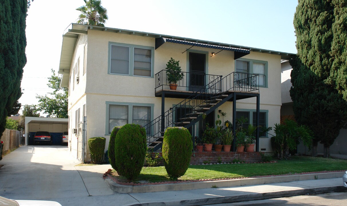 137 Maynard St in Glendale, CA - Building Photo