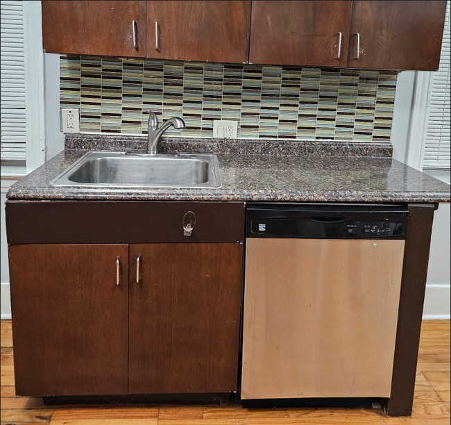 1830 W 17th St in Chicago, IL - Building Photo - Building Photo